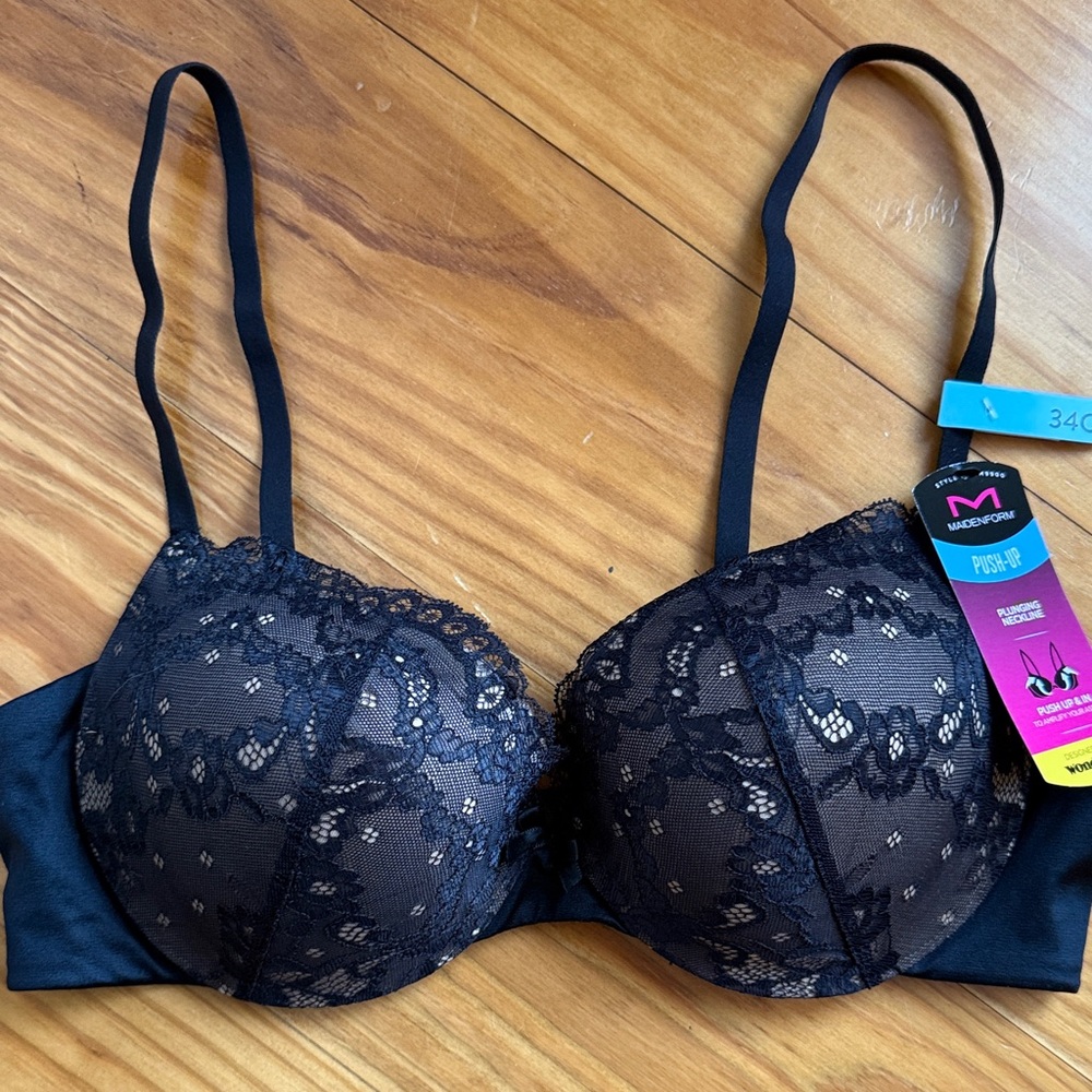 Maidenform Black Lace Underwire Push-Up Bra